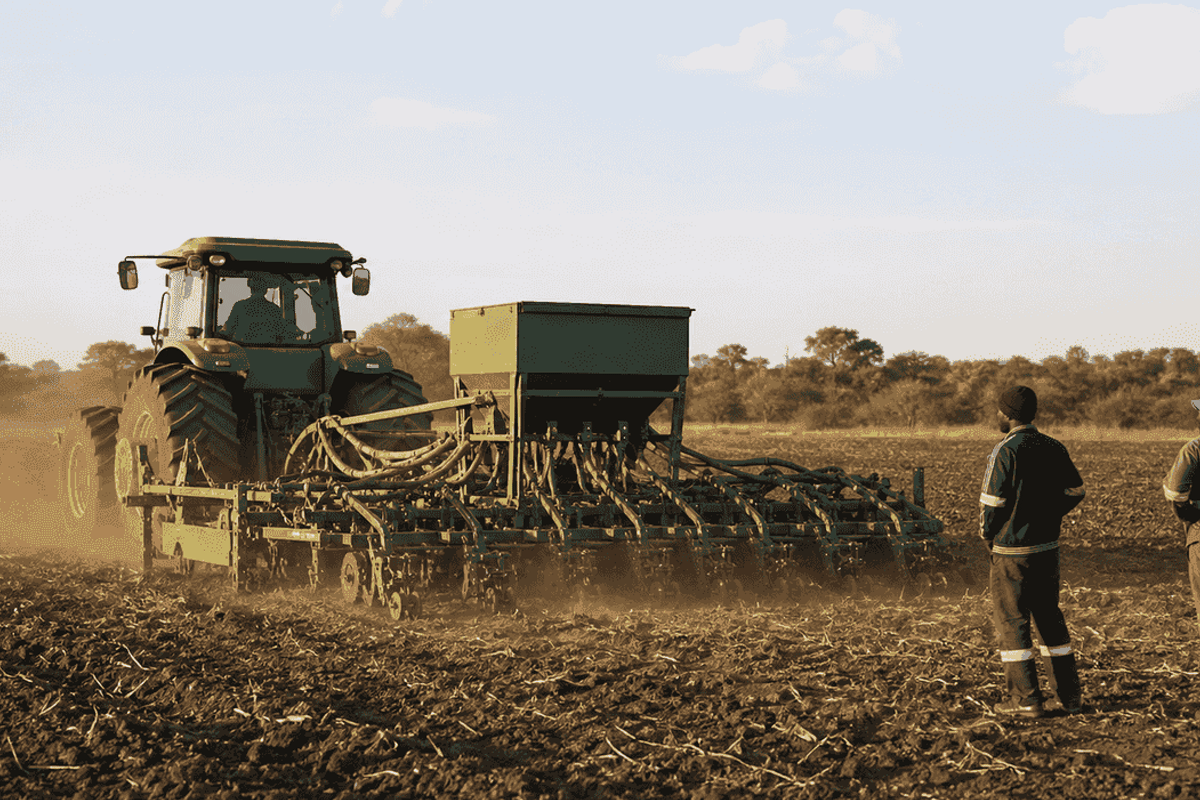 IX-AG-IR100 Drip Irrigation Unit machinery in its operating environment